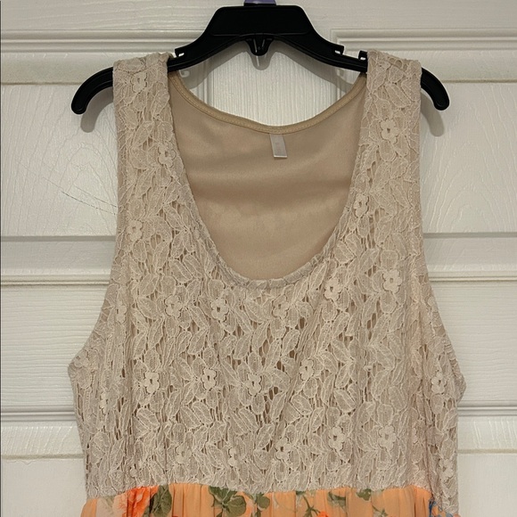 Floral Maxi Dress with Lace Top - Picture 2 of 6